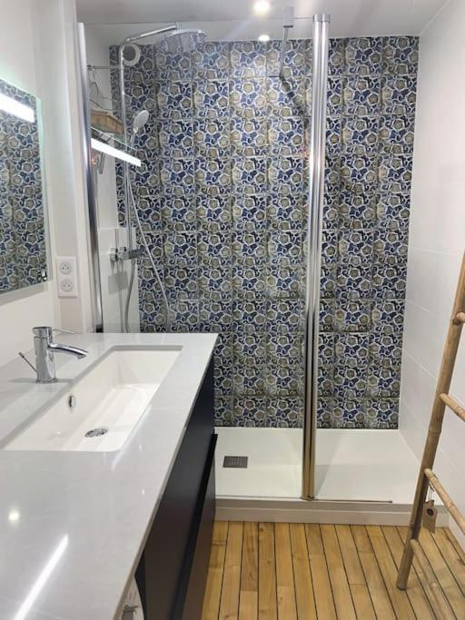 Le 828 : Appartement En Plein Centre De Vannes Ngoại thất bức ảnh