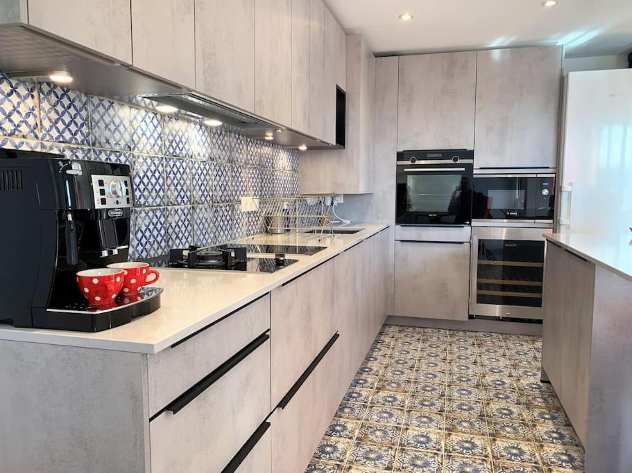 Le 828 : Appartement En Plein Centre De Vannes Ngoại thất bức ảnh